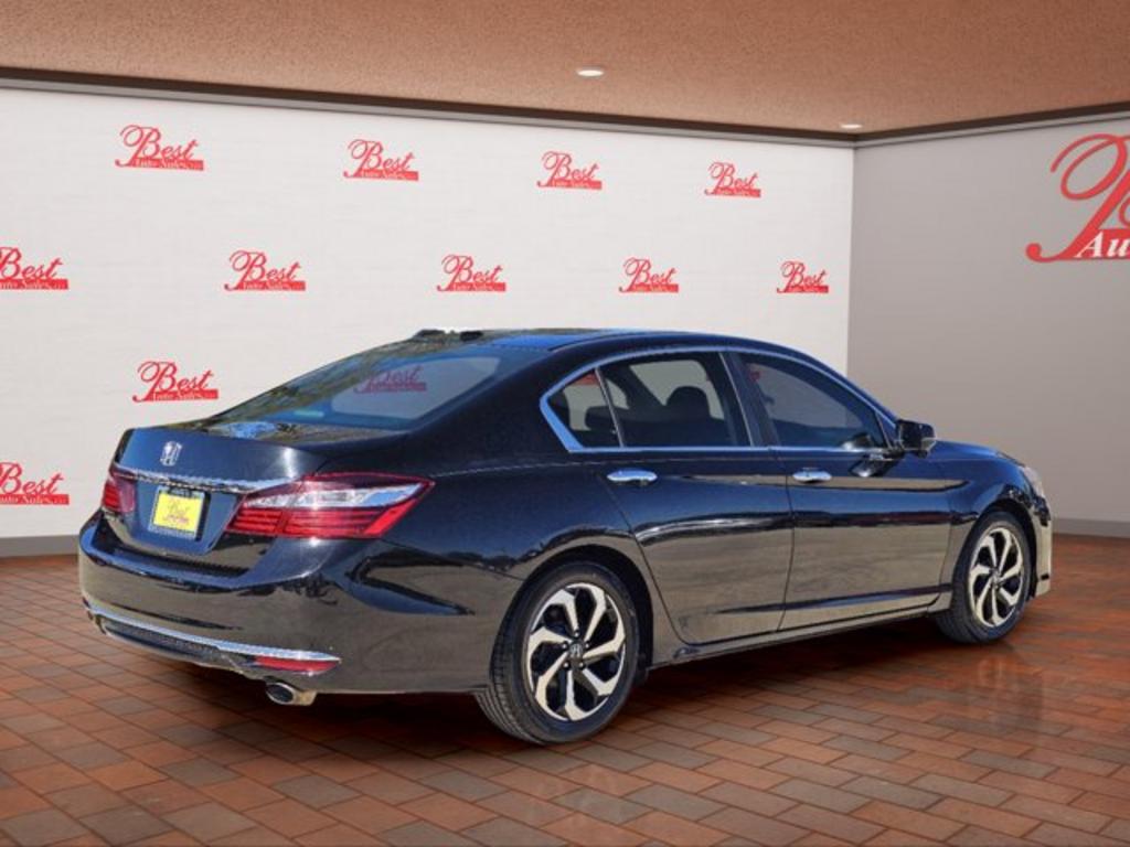 2016 Honda Accord - $11,999