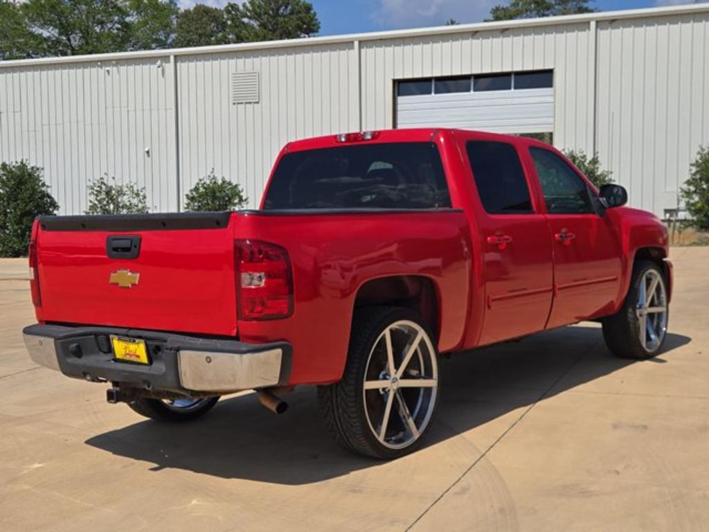 2009 Chevrolet Silverado - $8,999