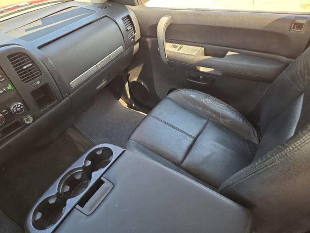 2009 Chevrolet Silverado - $8,999