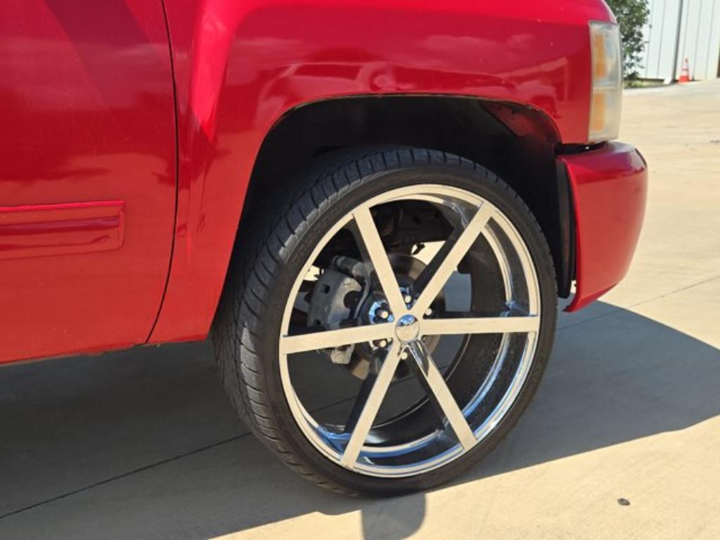 2009 Chevrolet Silverado - $8,999