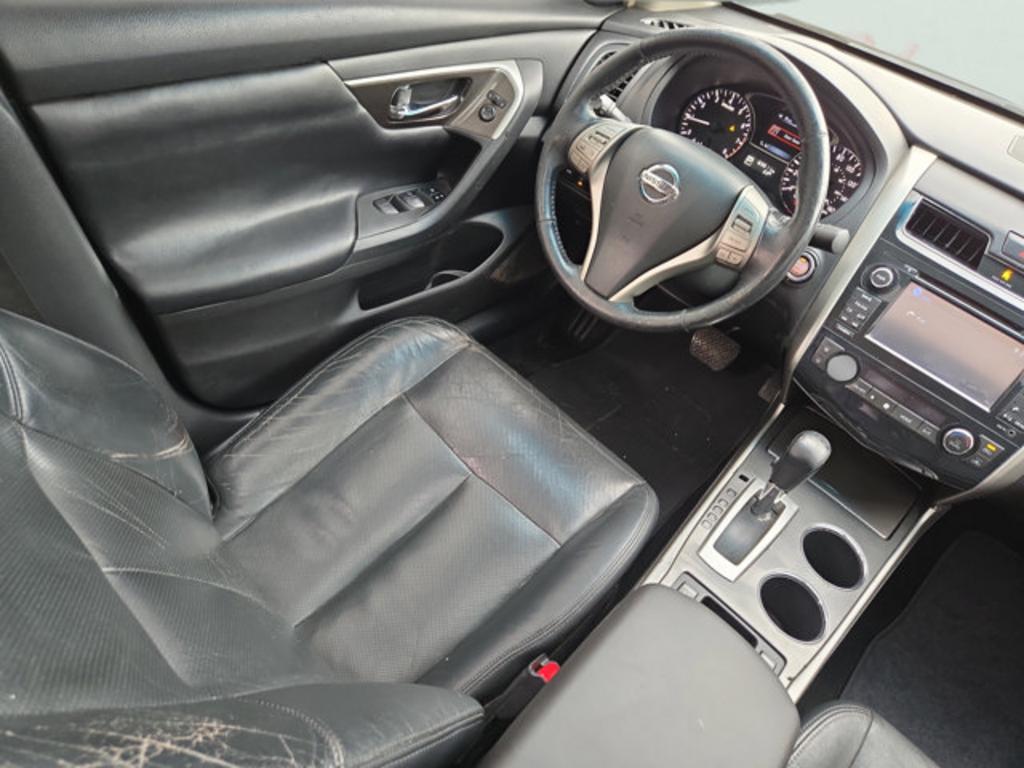 2013 Nissan Altima - $6,500