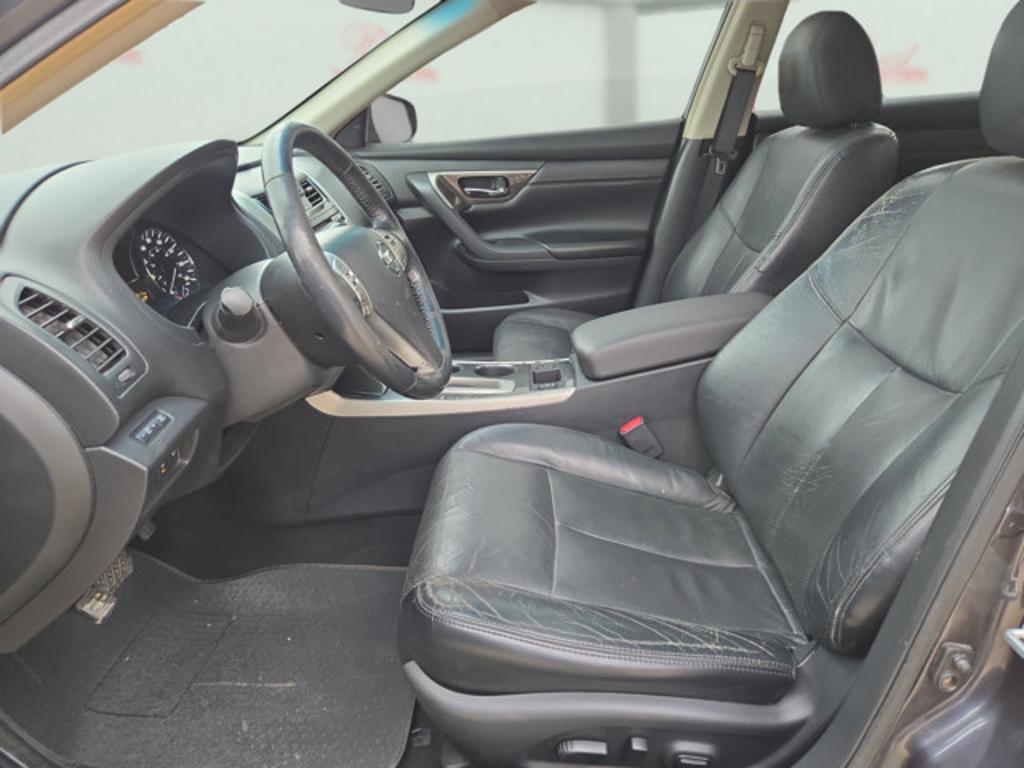 2013 Nissan Altima - $6,500