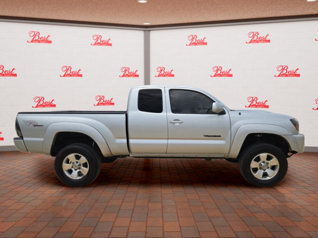 2005 Toyota Tacoma - $8,999