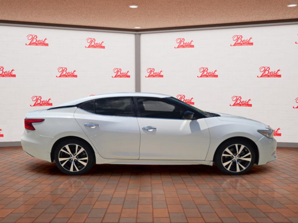 2016 Nissan Maxima - $10,999