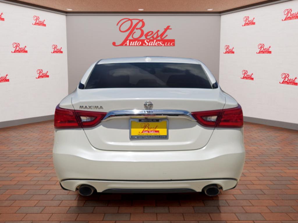2016 Nissan Maxima - $10,999