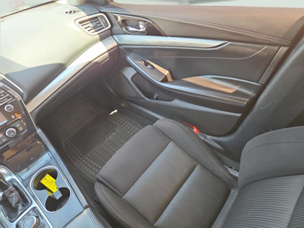 2016 Nissan Maxima - $10,999