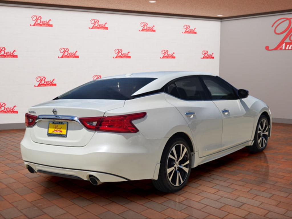 2016 Nissan Maxima - $10,999