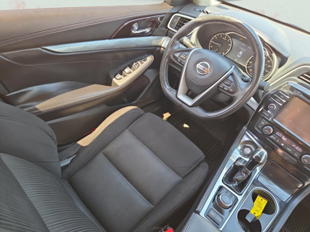 2016 Nissan Maxima - $10,999