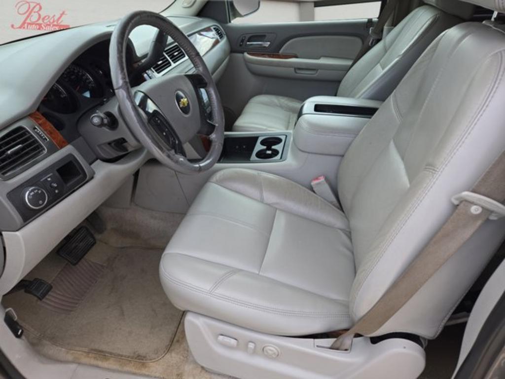 2007 Chevrolet Suburban LS 1500 photo