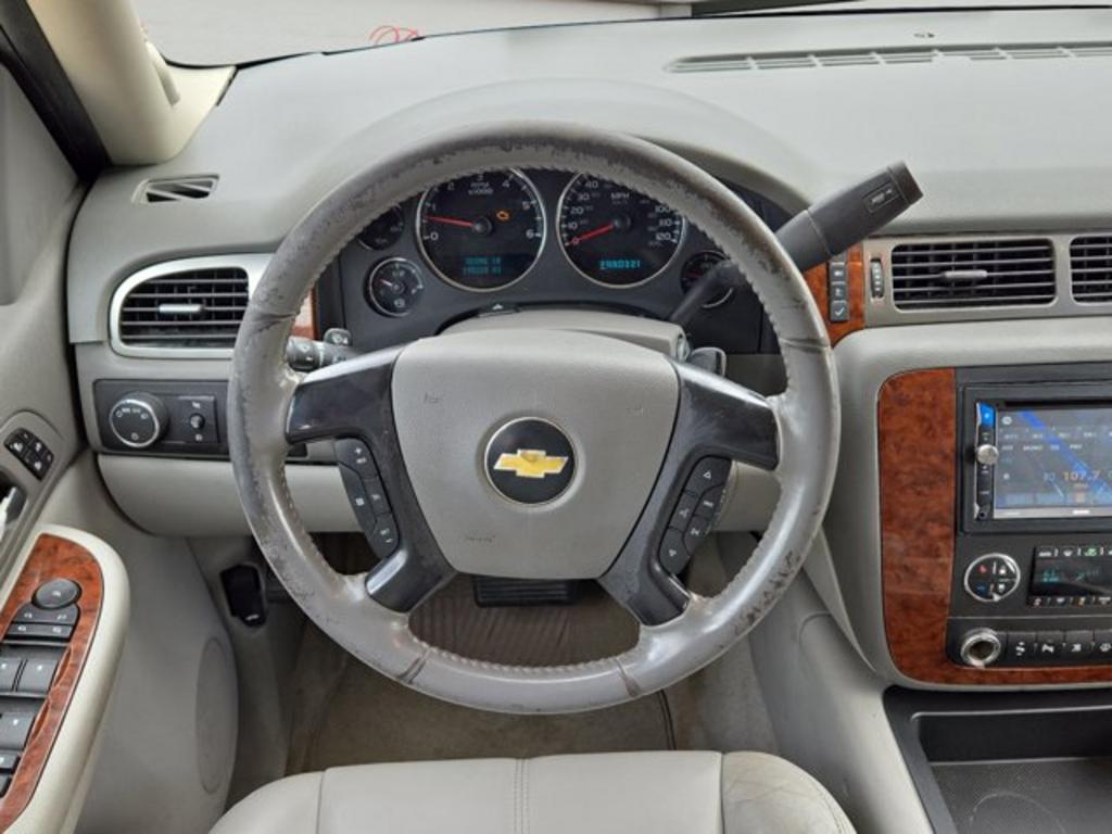2007 Chevrolet Suburban LS 1500 photo