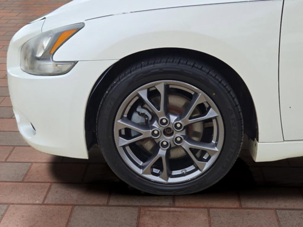 2014 Nissan Maxima - $4,999