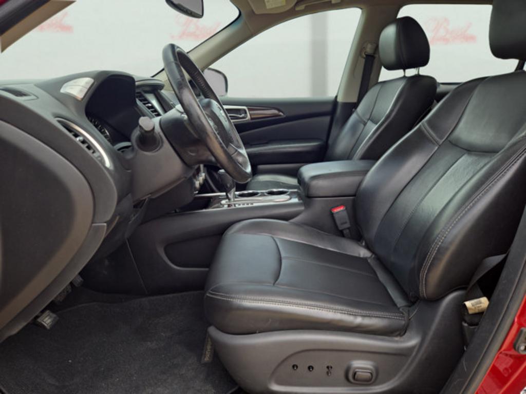 2014 Nissan Pathfinder - $10,999