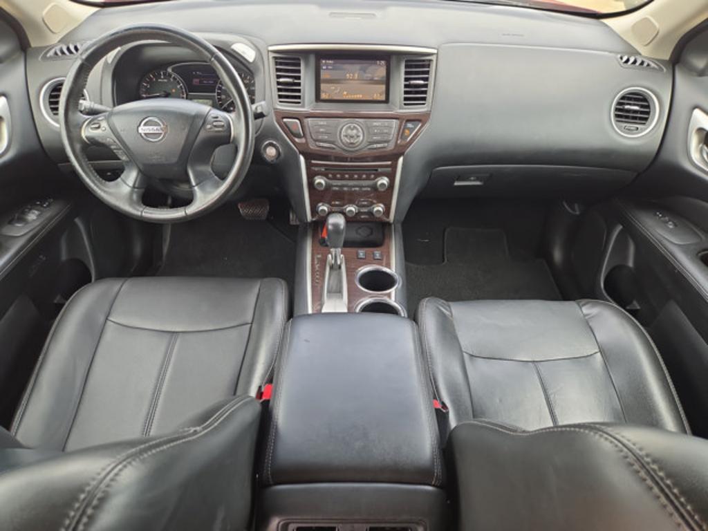 2014 Nissan Pathfinder - $10,999