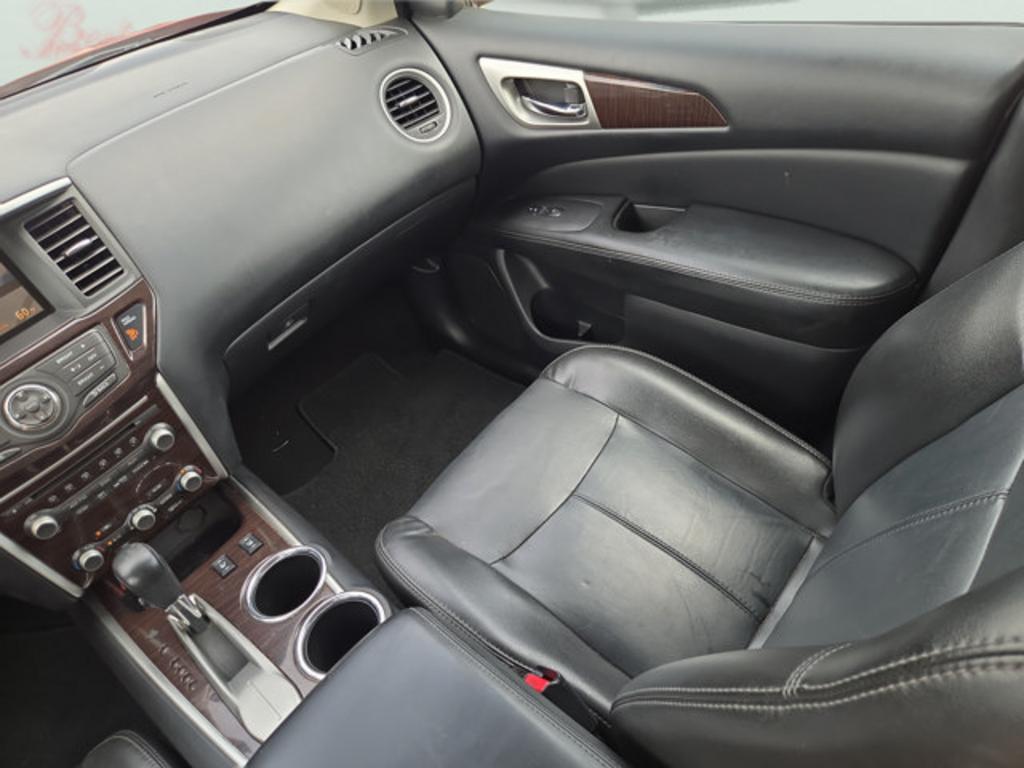 2014 Nissan Pathfinder - $10,999
