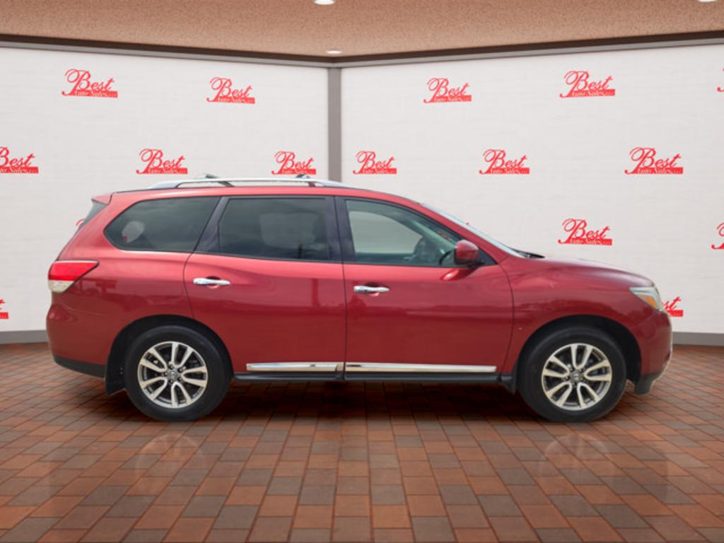 2014 Nissan Pathfinder - $10,999