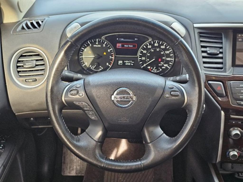 2014 Nissan Pathfinder - $9,999