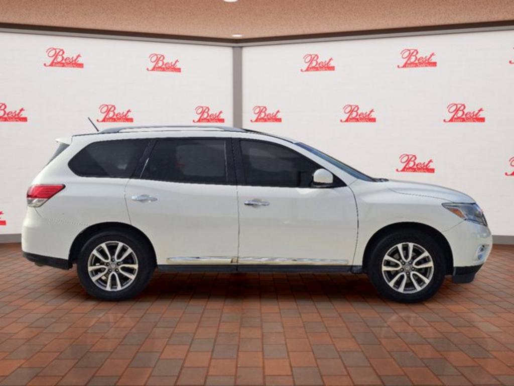 2014 Nissan Pathfinder - $9,999
