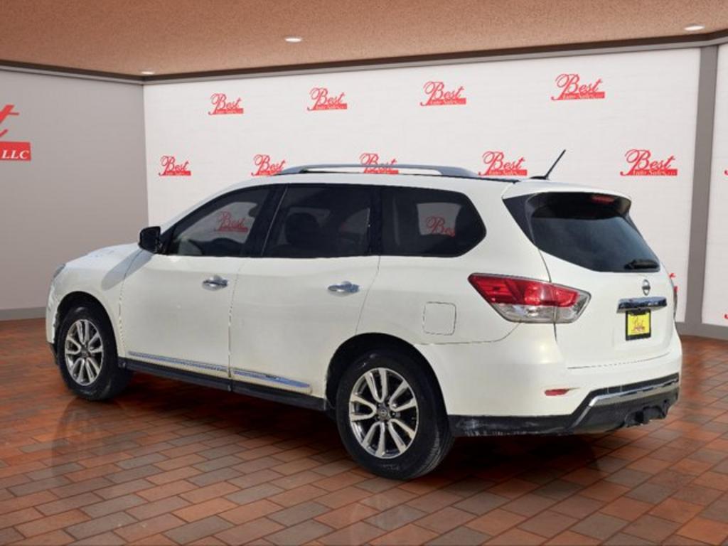 2014 Nissan Pathfinder - $9,999