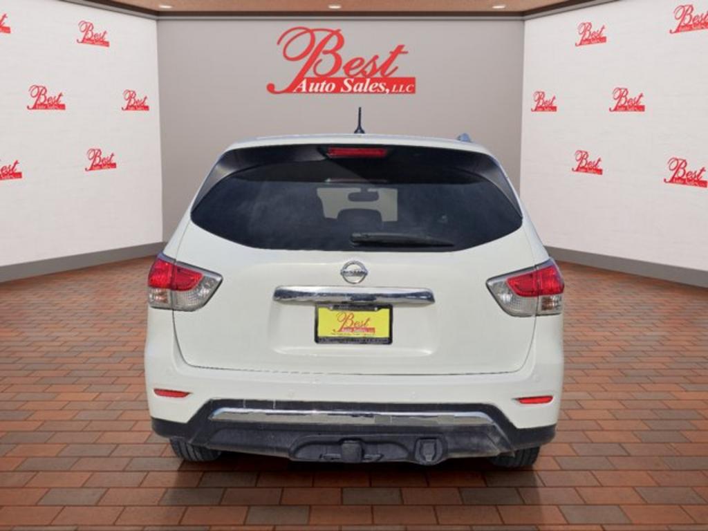 2014 Nissan Pathfinder - $9,999