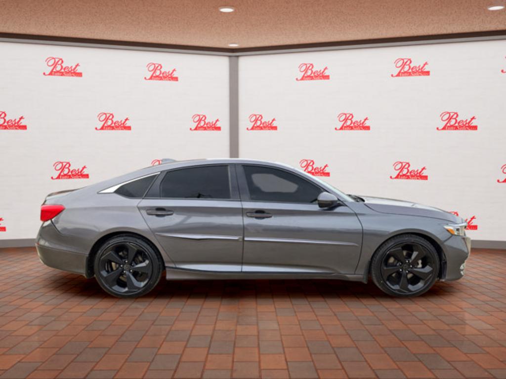 2018 Honda Accord - $16,999