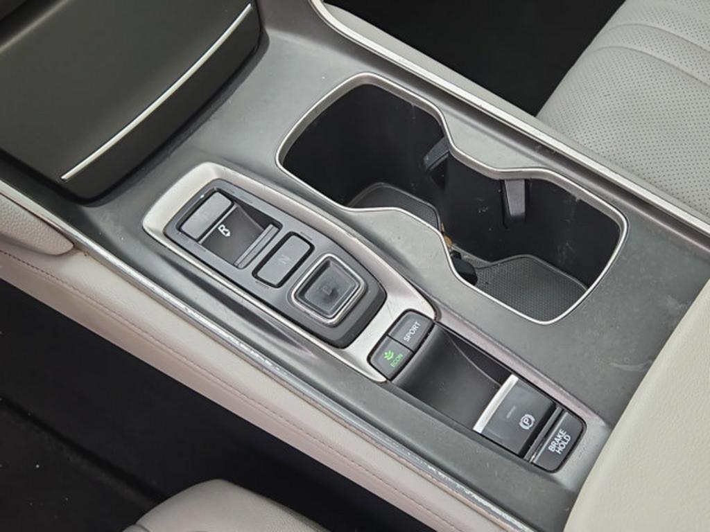 2018 Honda Accord - $16,999
