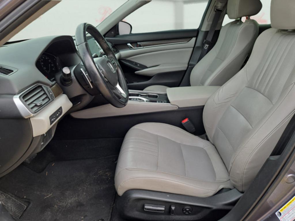 2018 Honda Accord - $16,999