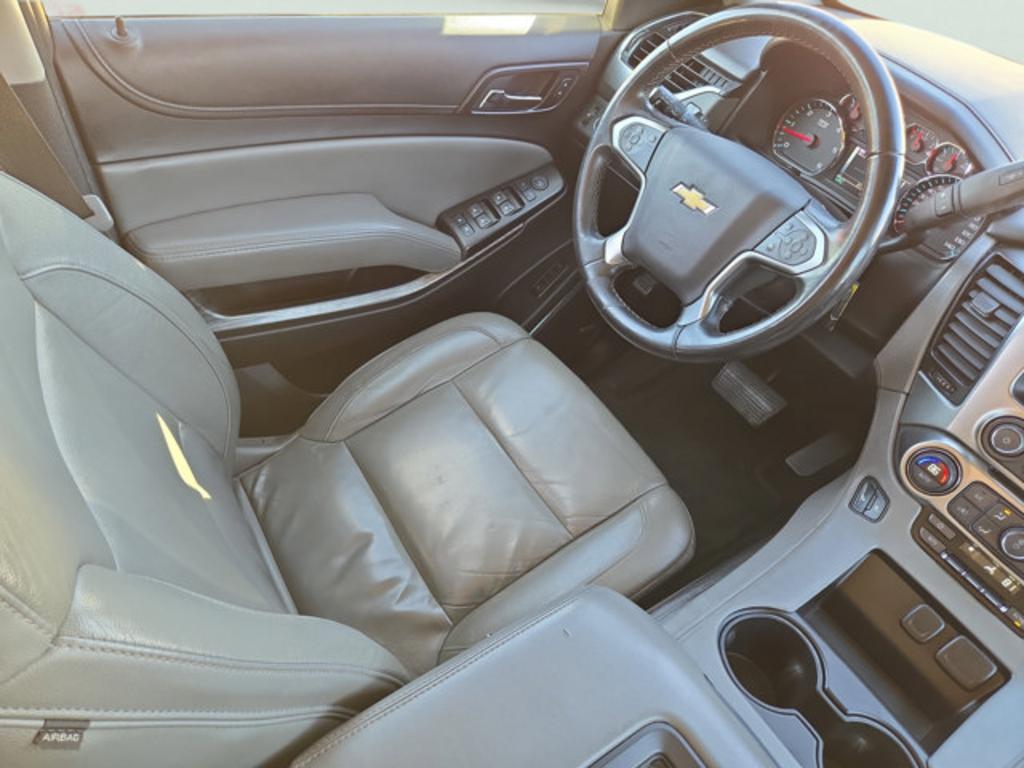 2016 Chevrolet Suburban - $12,999