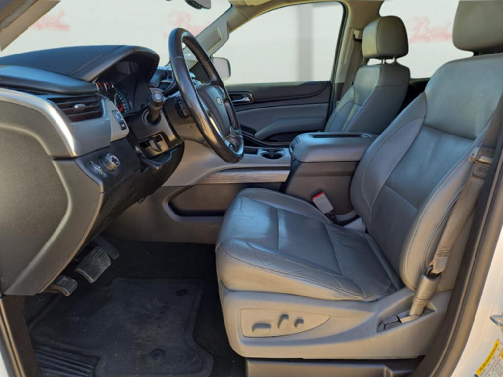 2016 Chevrolet Suburban - $12,999
