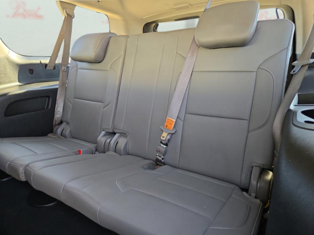 2016 Chevrolet Suburban - $12,999