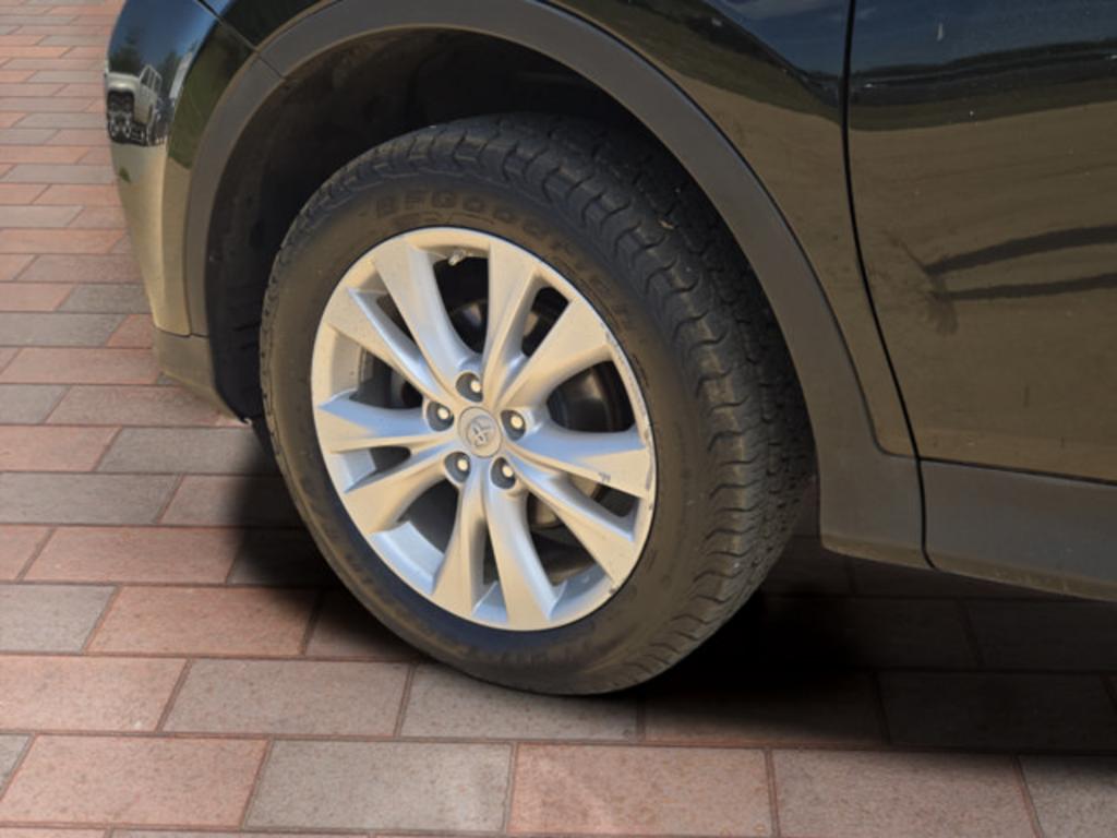 2013 Toyota RAV4 - $13,999