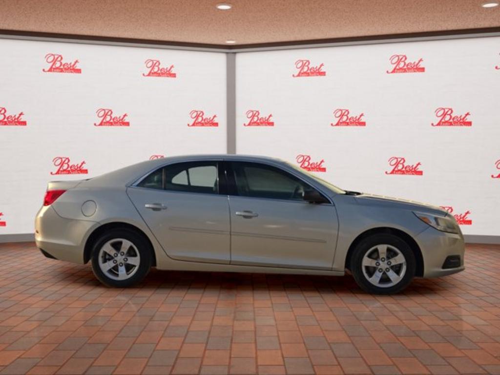 2013 Chevrolet Malibu - $4,999