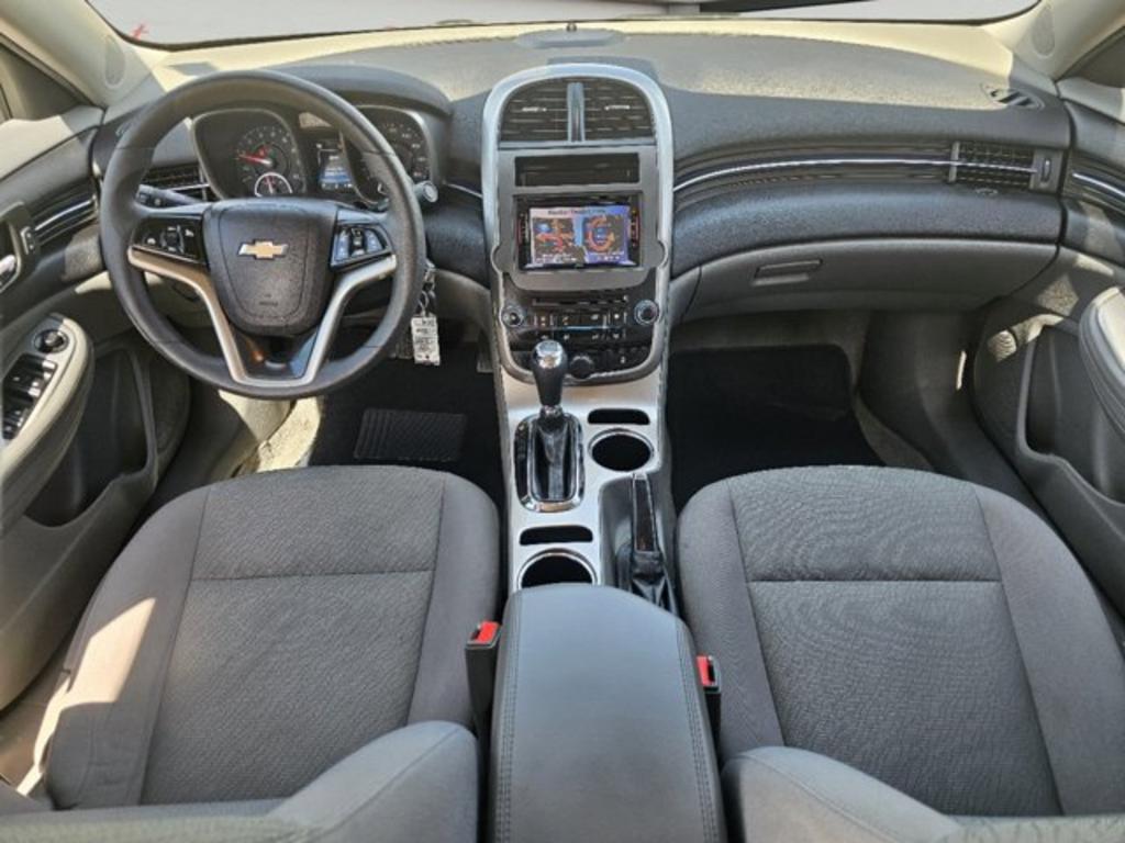 2016 Chevrolet Malibu - $9,999