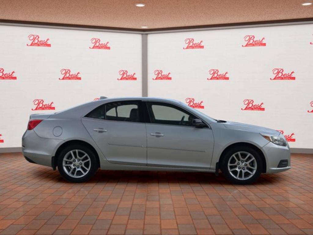 2013 Chevrolet Malibu LT photo