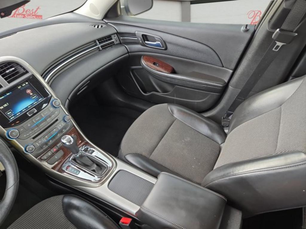 2013 Chevrolet Malibu LT photo