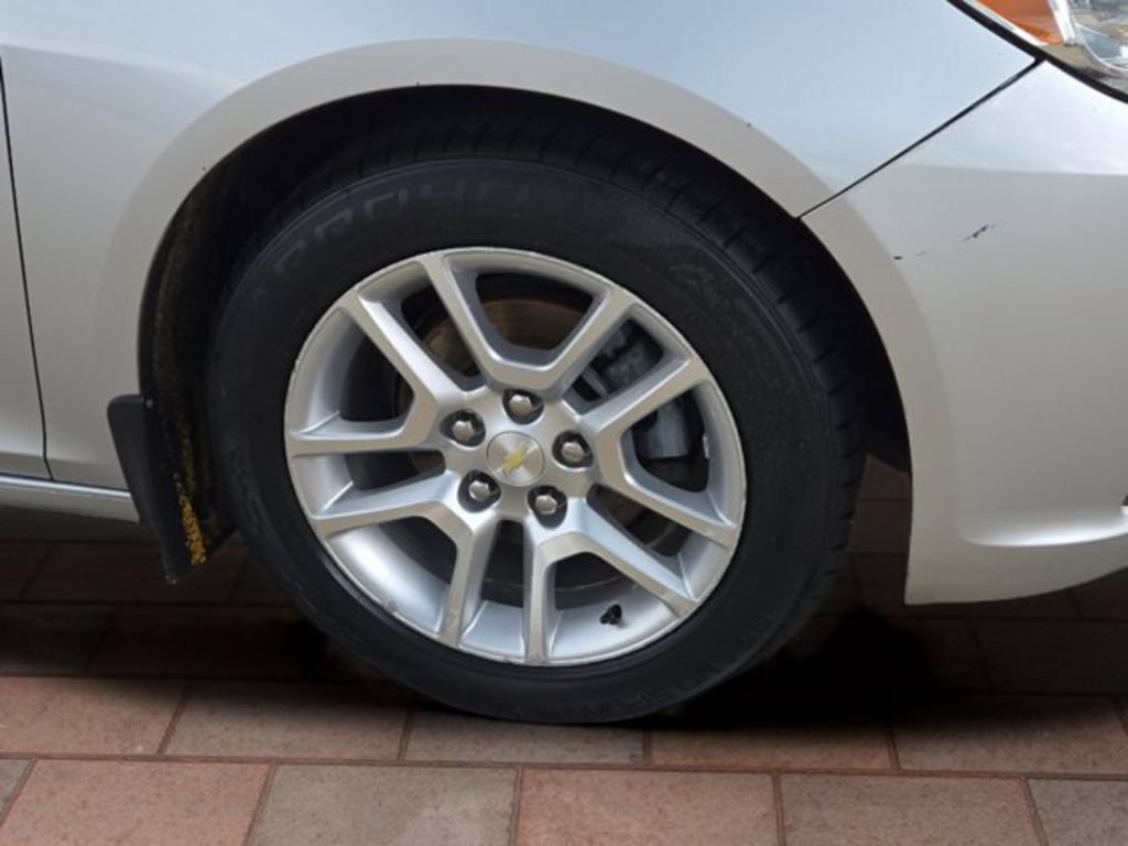 2013 Chevrolet Malibu LT photo