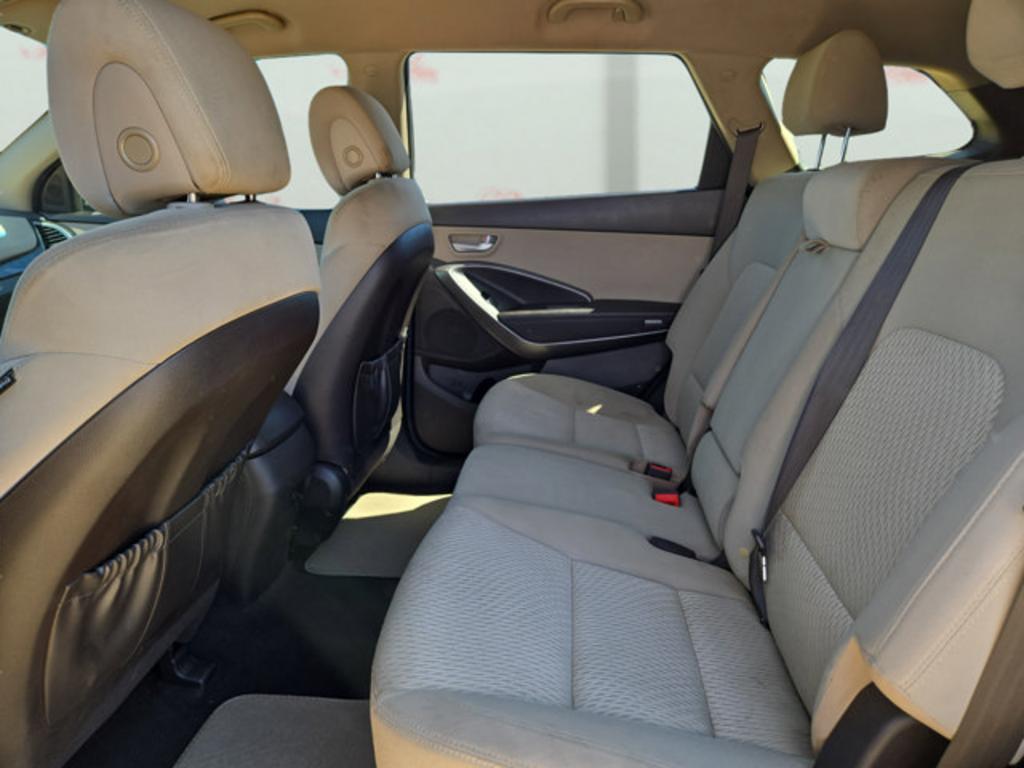2017 Hyundai Santa Fe - $13,999