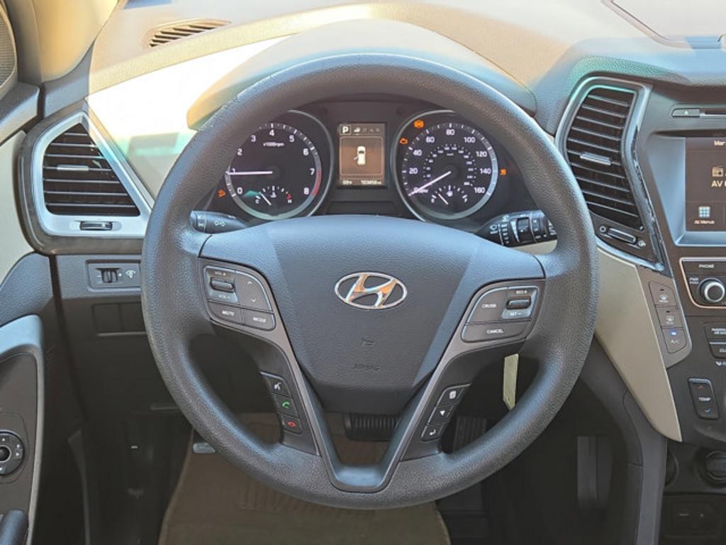 2017 Hyundai Santa Fe - $13,999