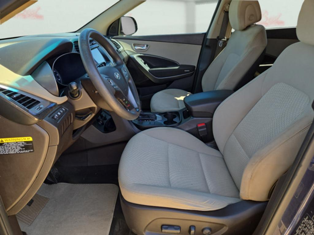 2017 Hyundai Santa Fe - $13,999