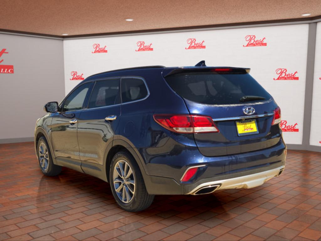 2017 Hyundai Santa Fe - $13,999