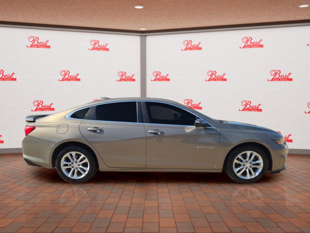 2017 Chevrolet Malibu - $8,999