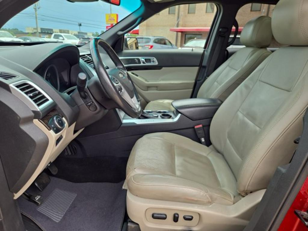 2013 Ford Explorer - $10,999