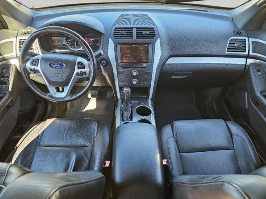 2013 Ford Explorer - $7,999
