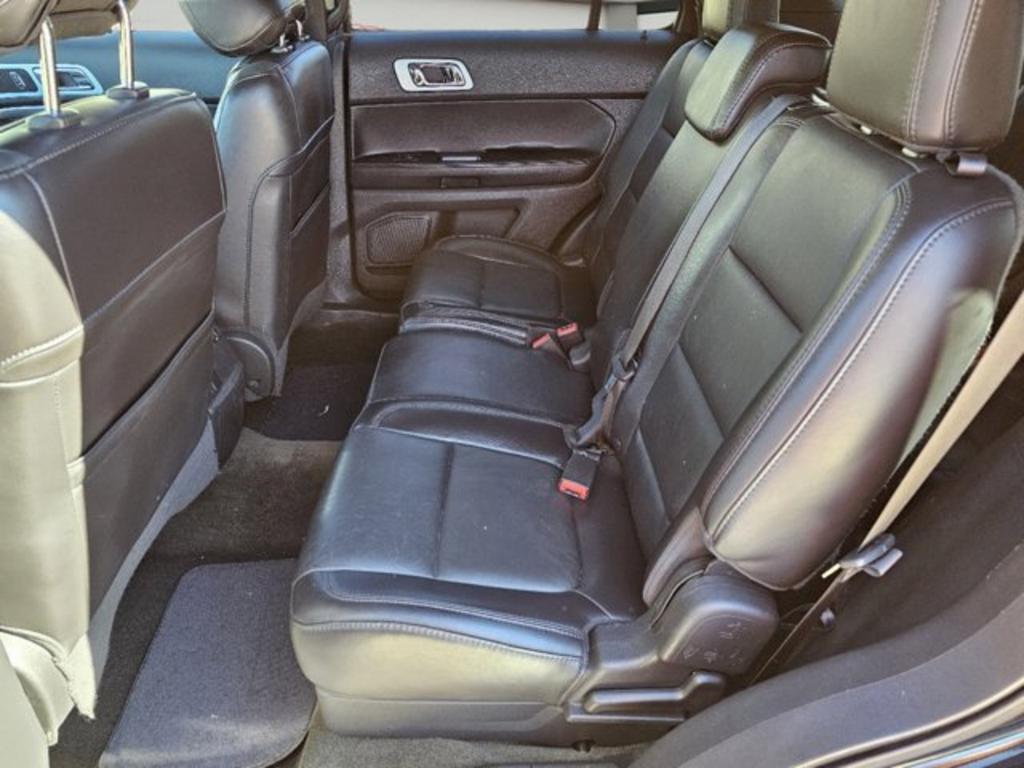 2013 Ford Explorer - $7,999