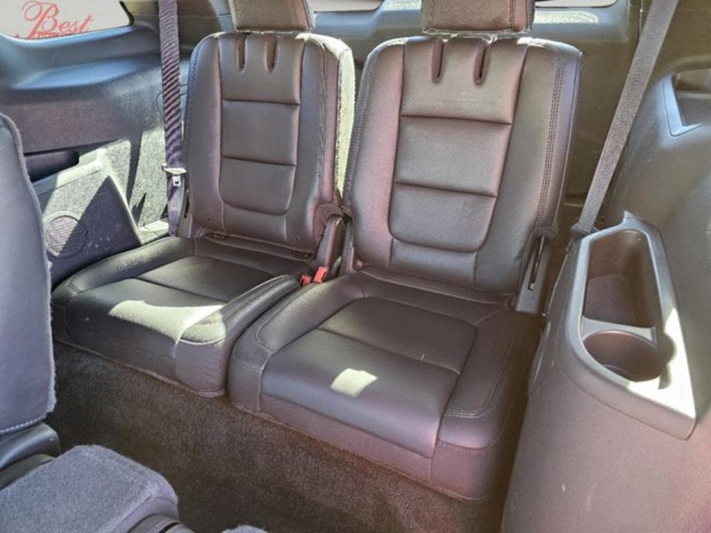 2013 Ford Explorer - $7,999