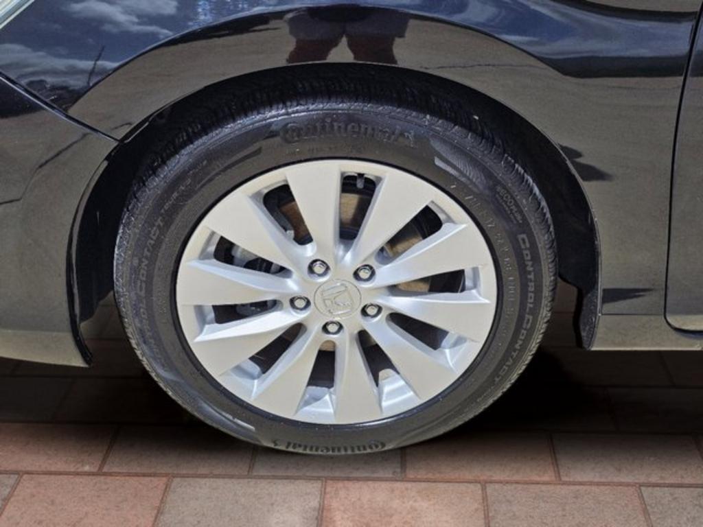 2013 Honda Accord - $12,999