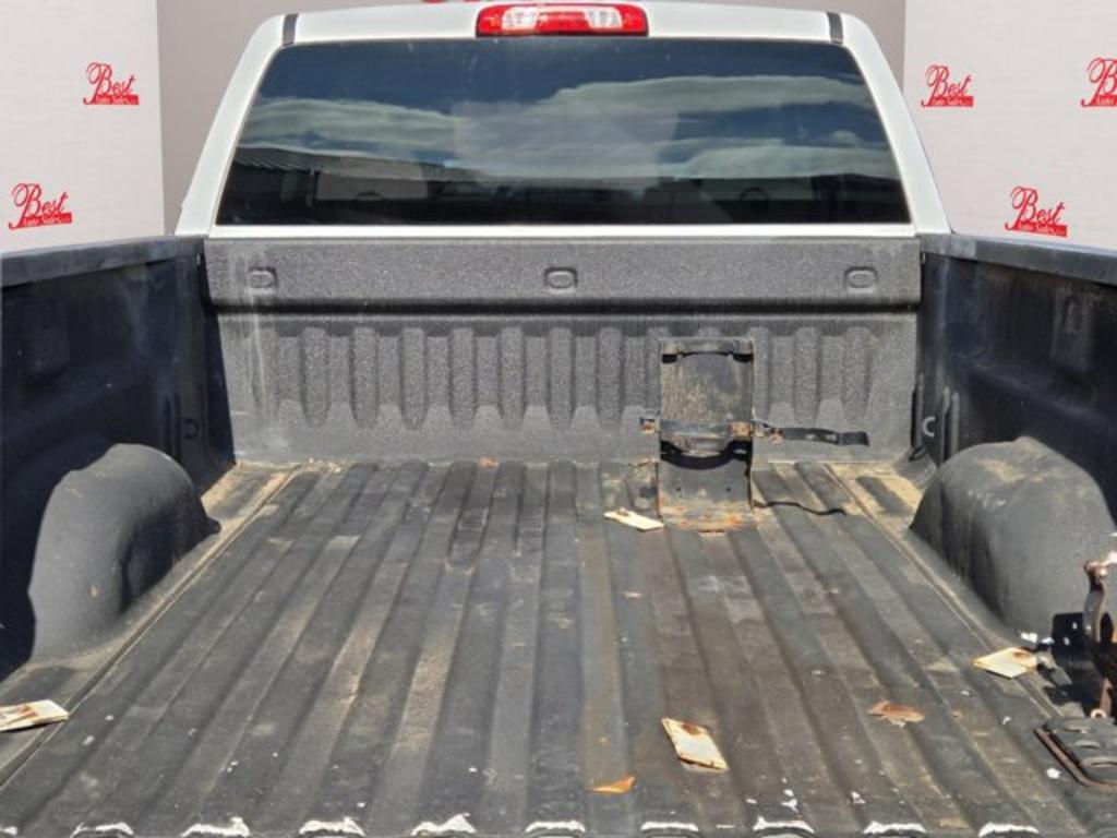2019 Chevrolet Silverado Ld - $15,999