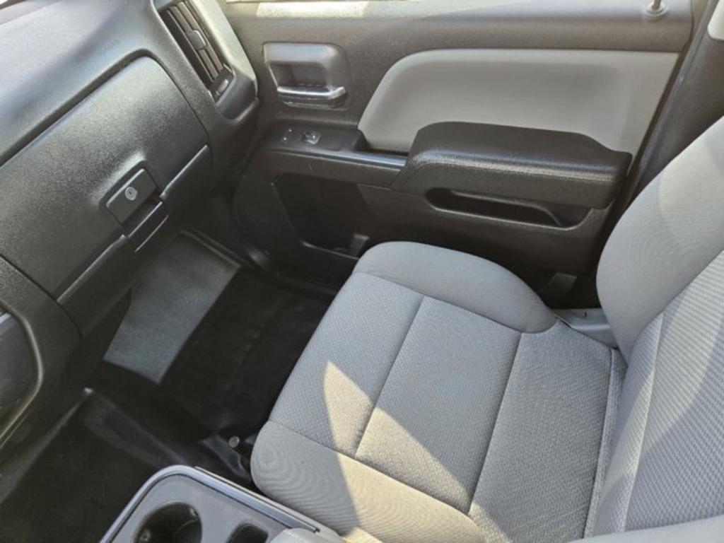 2019 Chevrolet Silverado Ld - $15,999
