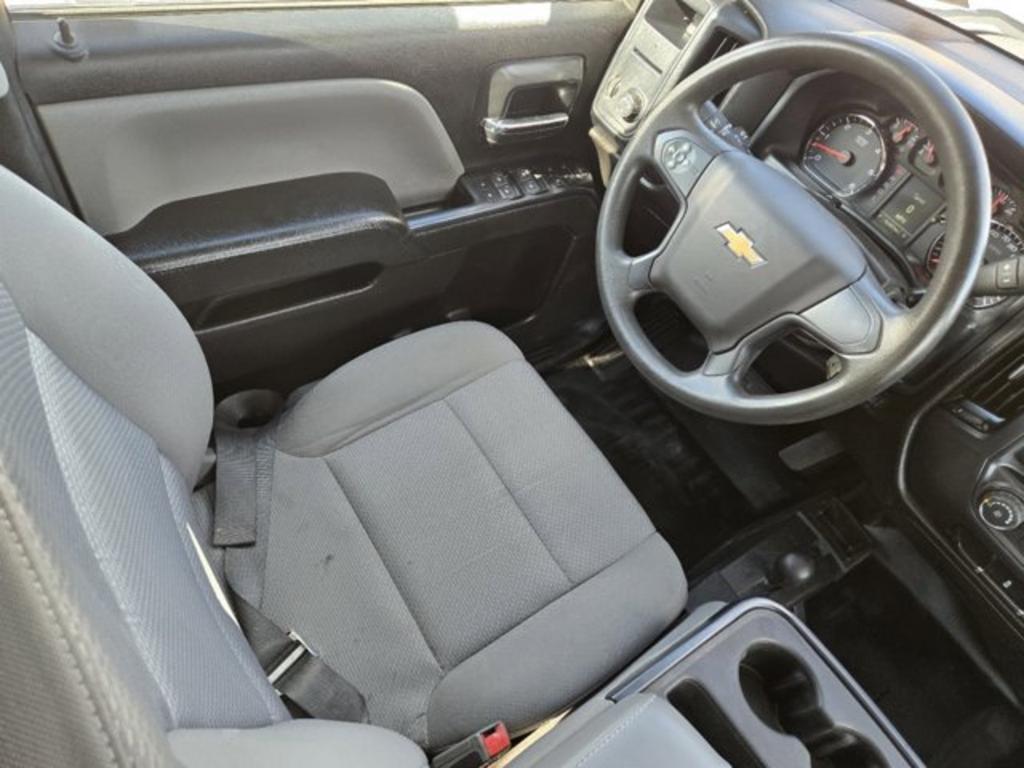2019 Chevrolet Silverado Ld - $15,999