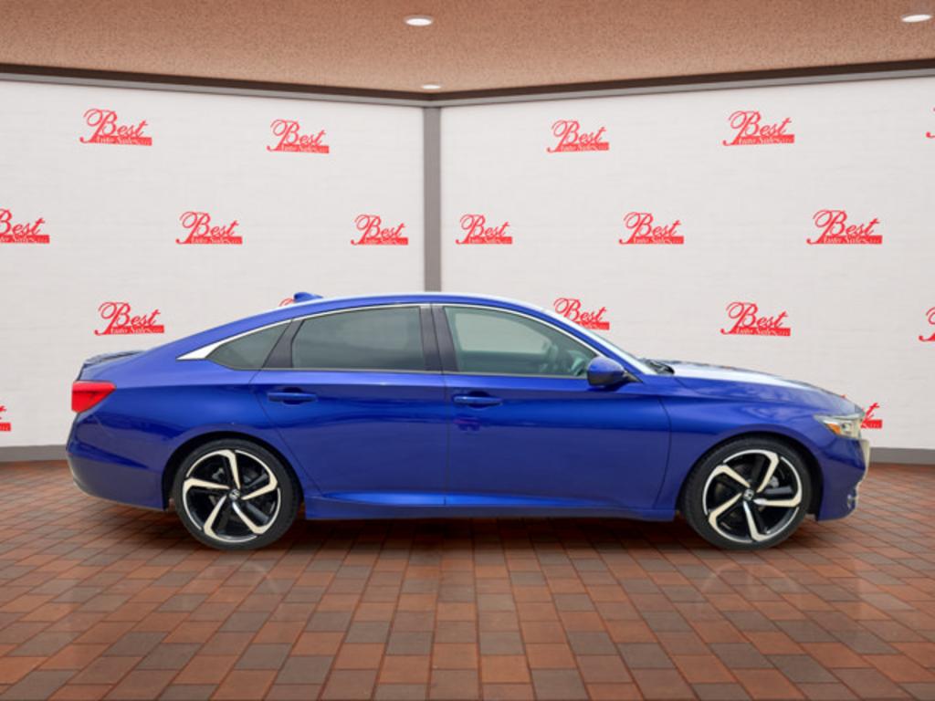 2018 Honda Accord - $15,999