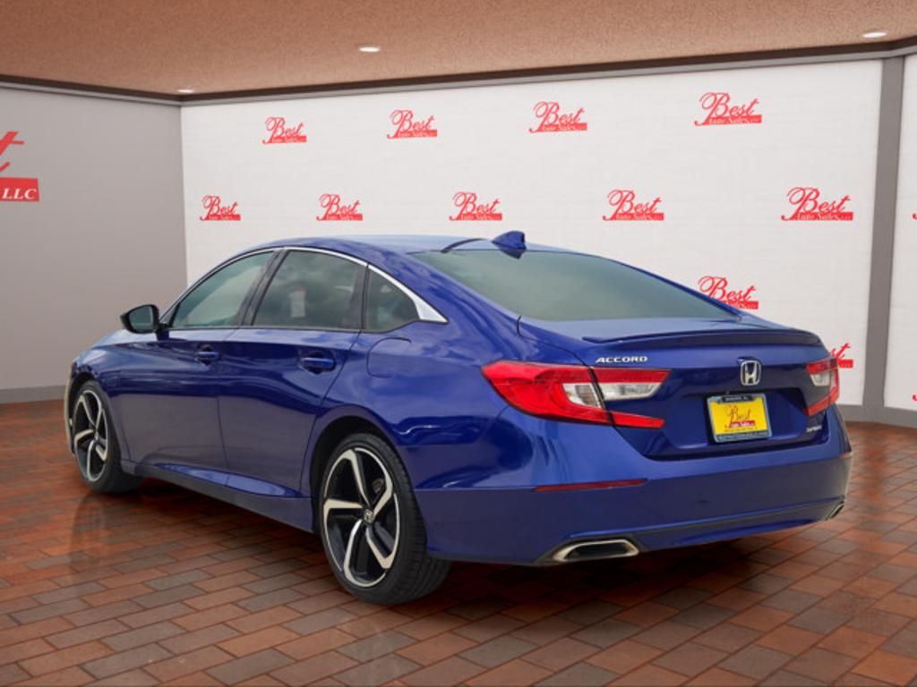 2018 Honda Accord - $15,999